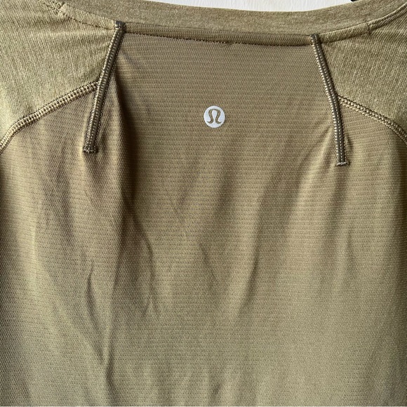 Men’s Lululemon short sleeve tech shirt size XL~ like new - Picture 11 of 11